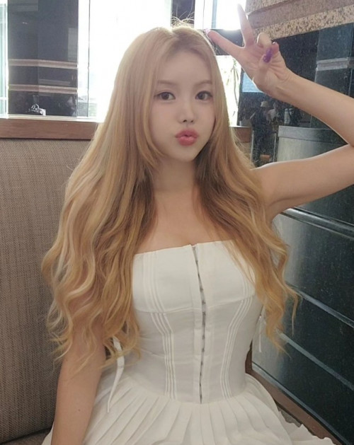 레이샤 최근 화보