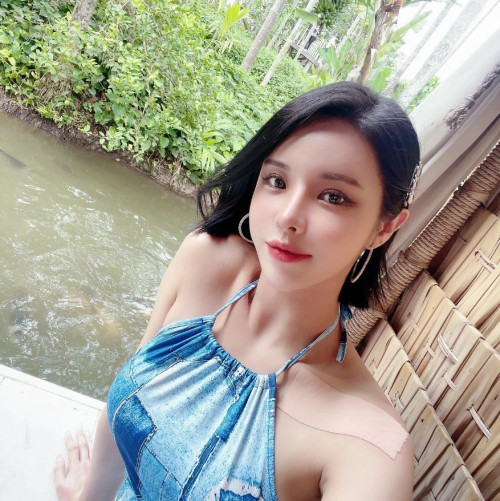 레이샤 최근 화보