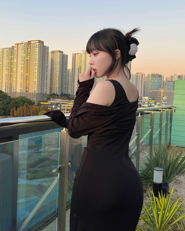 prokipia_9fe4f49fb32e4d54afb7bdf0a548e4fd.jpg 강인경님 미시룩 또 올라오셧구나
