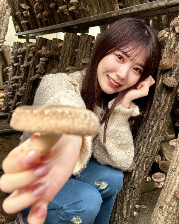 부업에서본업으로 바뀐 유투버누나 이시카와 미오 누나 사진.jpg