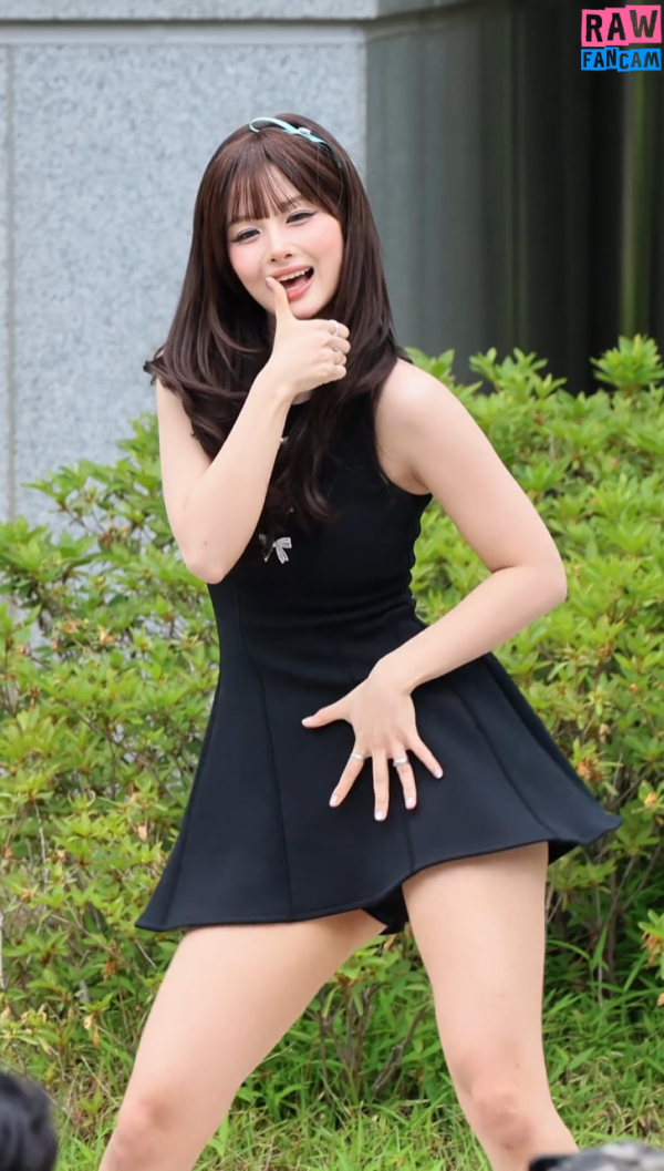 3411119894_mMupQdZx_f55bb8ec54fe2b66ef0e0d3432b32f72855e55eb.png
